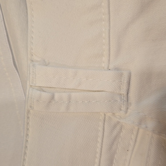 DEMOCRACY AB TECHNOLOGY TAPERED LEG ANKLE/CROPPED WHITE JEANS. SIZE 20 W. - Picture 9 of 13